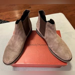 Donald Pliner Dark Taupe Oily Suede Chelsea Boots